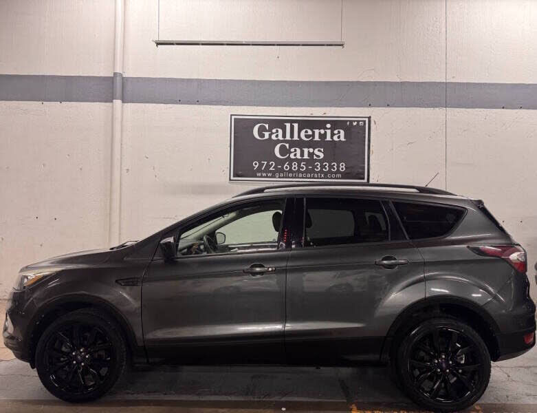 2017 FORD Escape