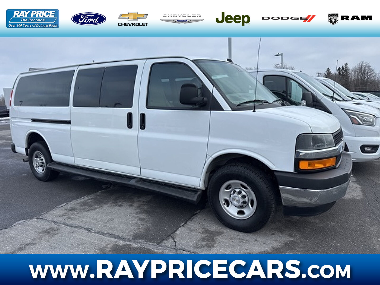2023 CHEVROLET Express