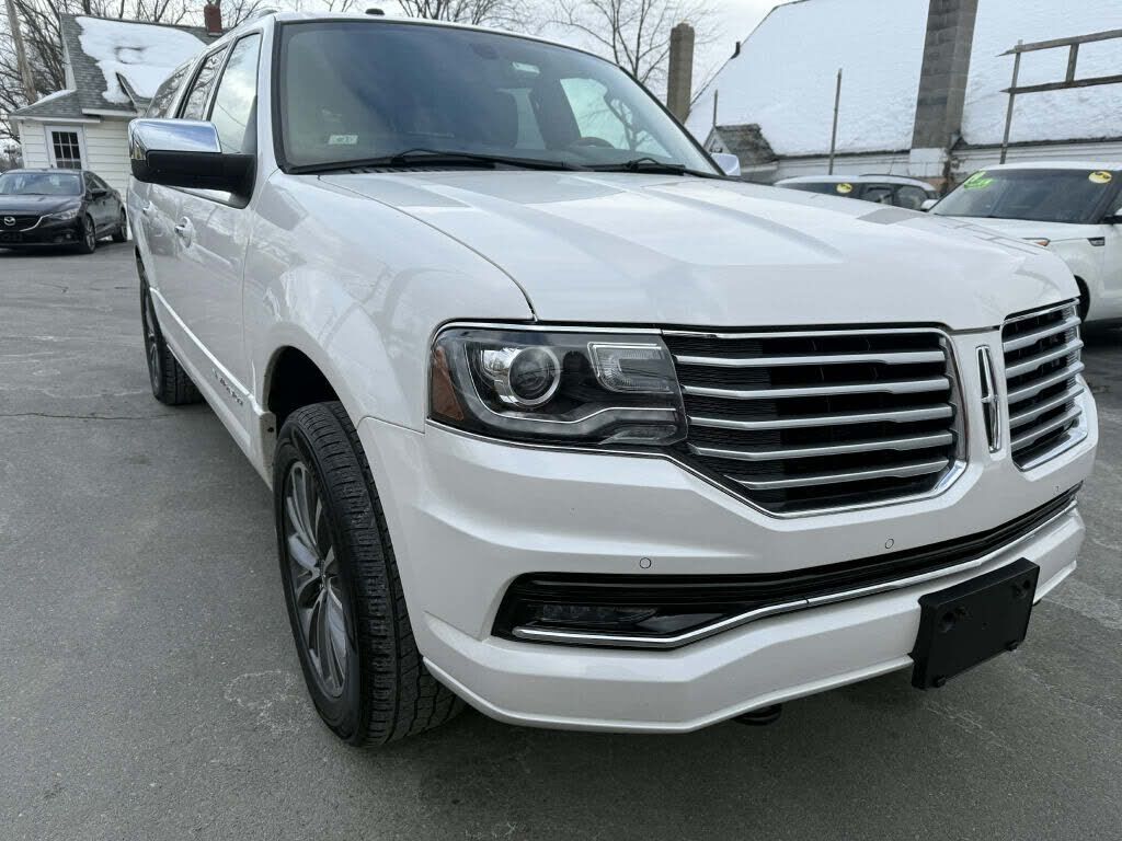 2017 LINCOLN Navigator L