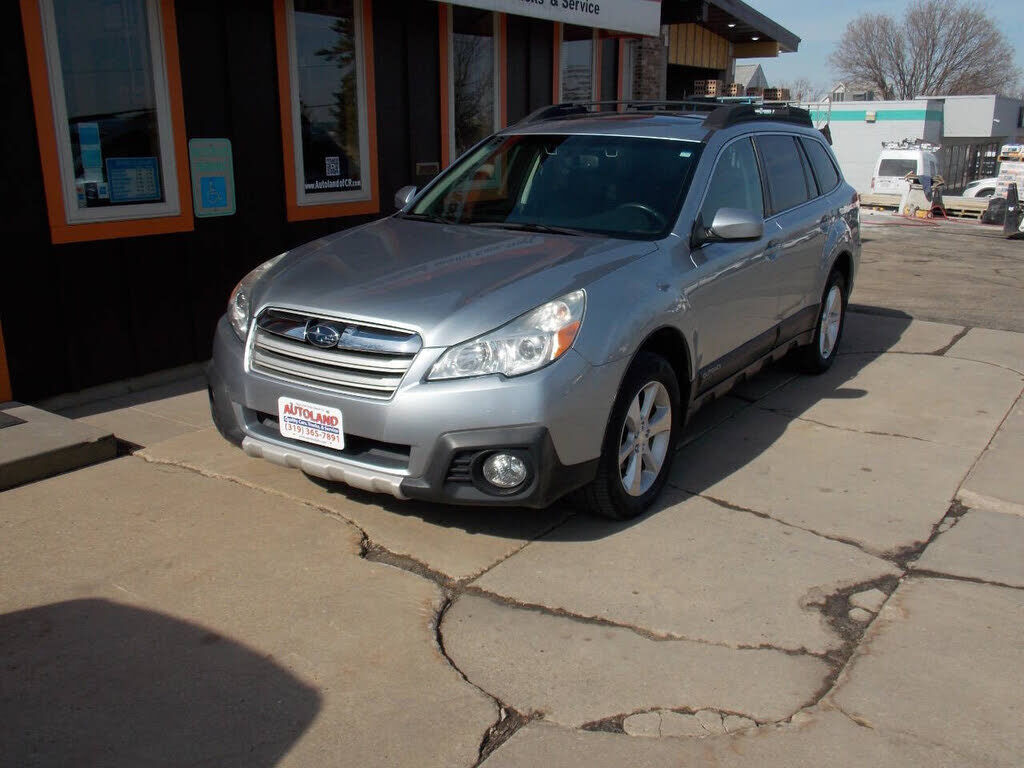 2013 SUBARU Outback