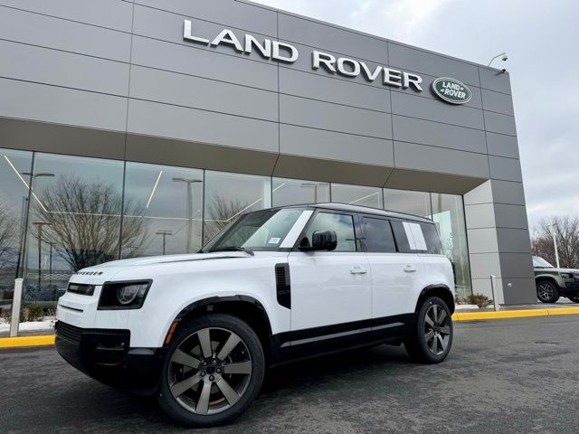 2026 LAND ROVER Defender