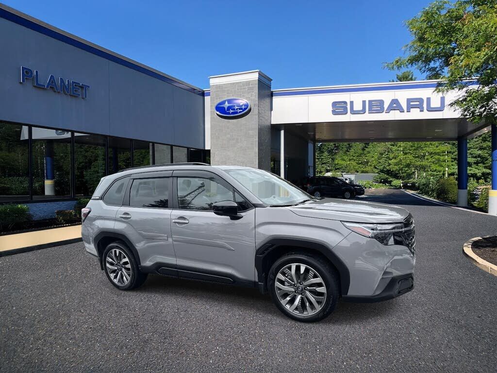 2025 SUBARU Forester