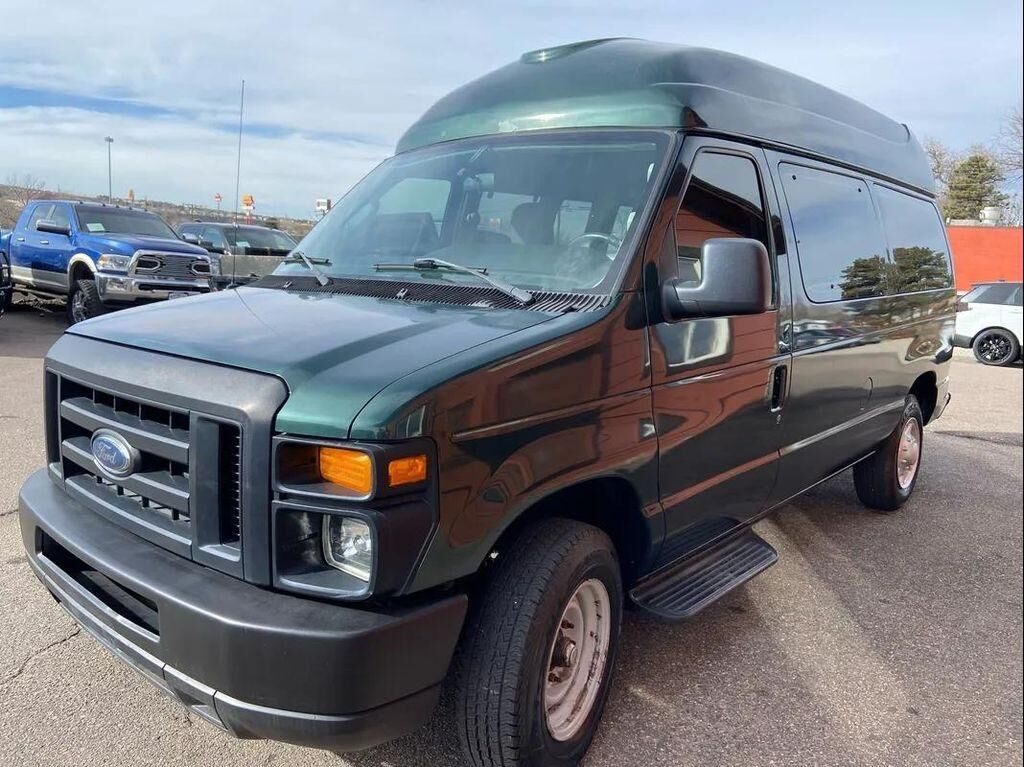 2009 FORD E-350