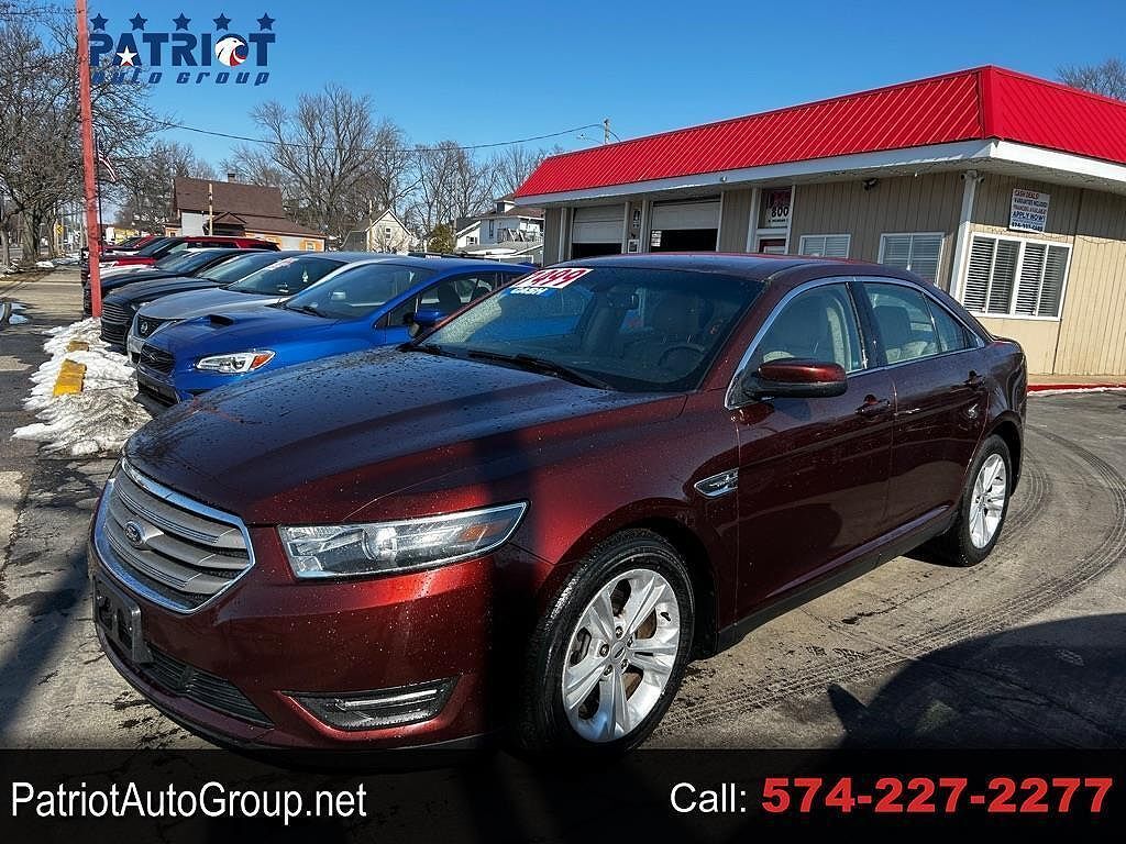 2015 FORD Taurus