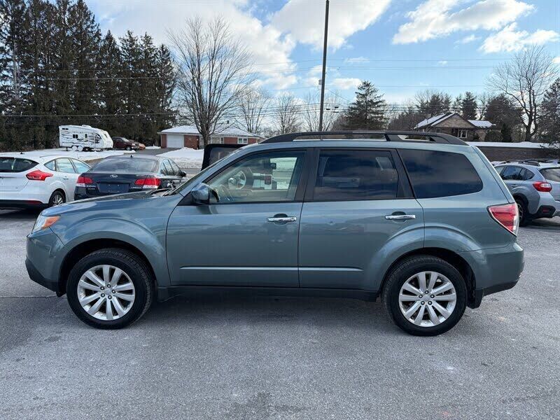 2013 SUBARU Forester