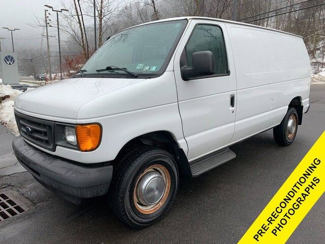2005 FORD E-250