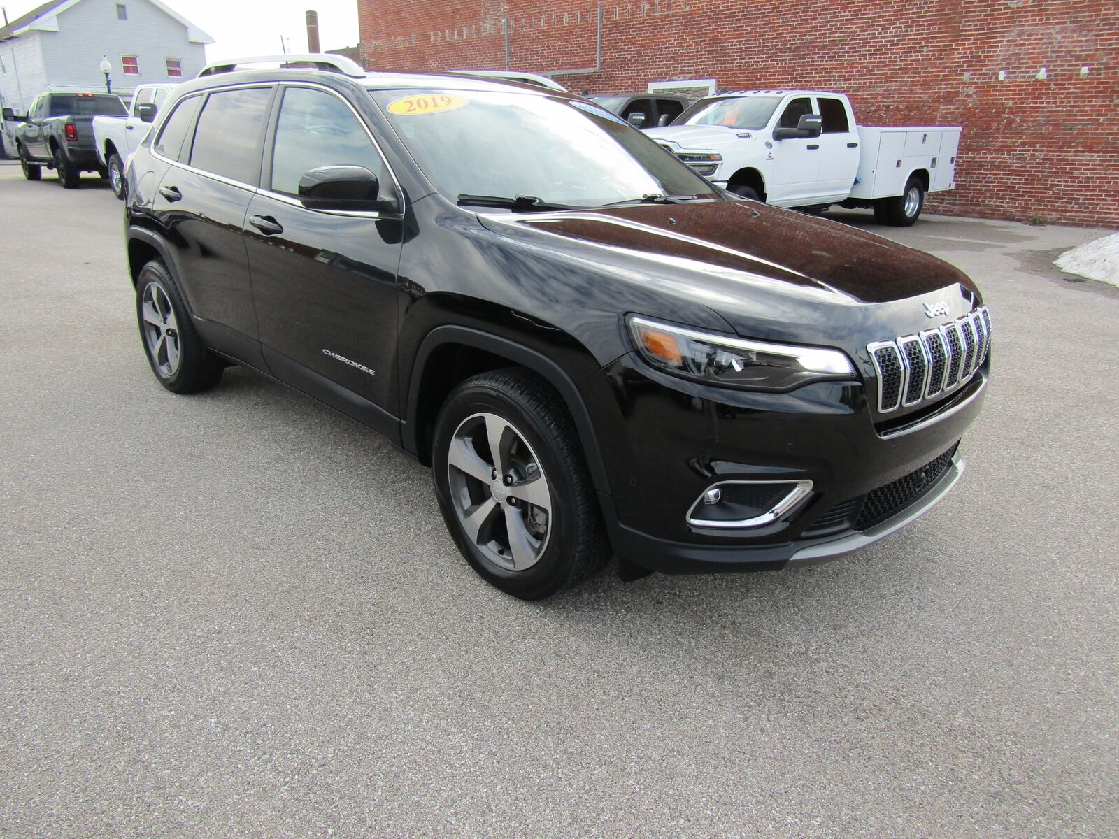 2019 JEEP Cherokee