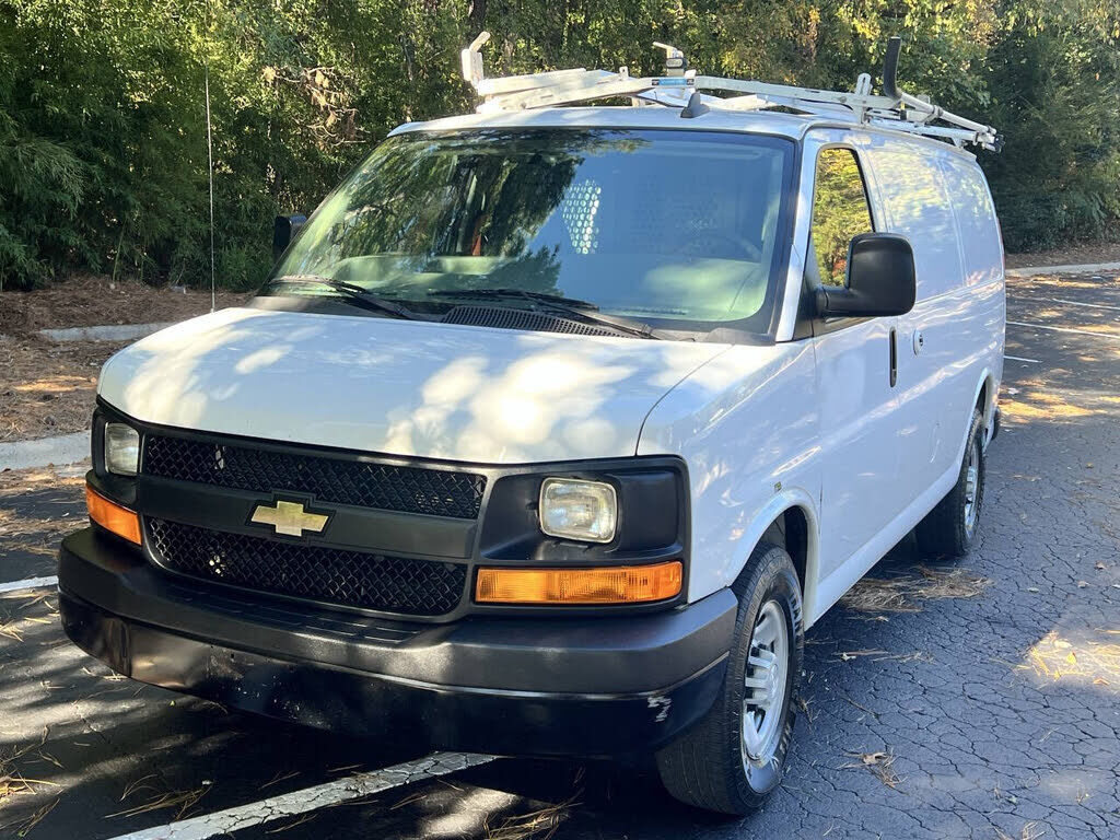 2017 CHEVROLET Express