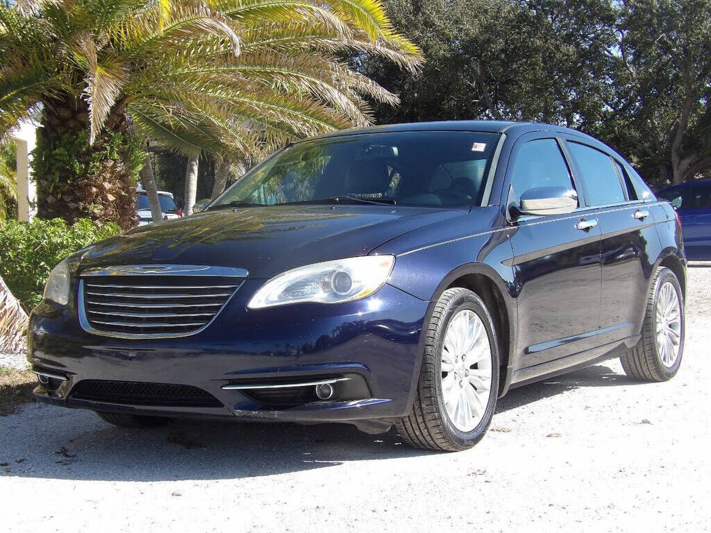 2012 CHRYSLER 200