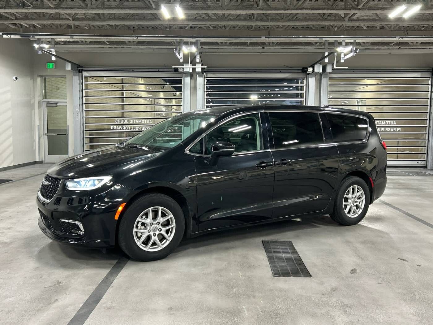 2023 CHRYSLER Pacifica