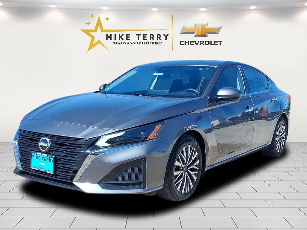 2024 NISSAN Altima