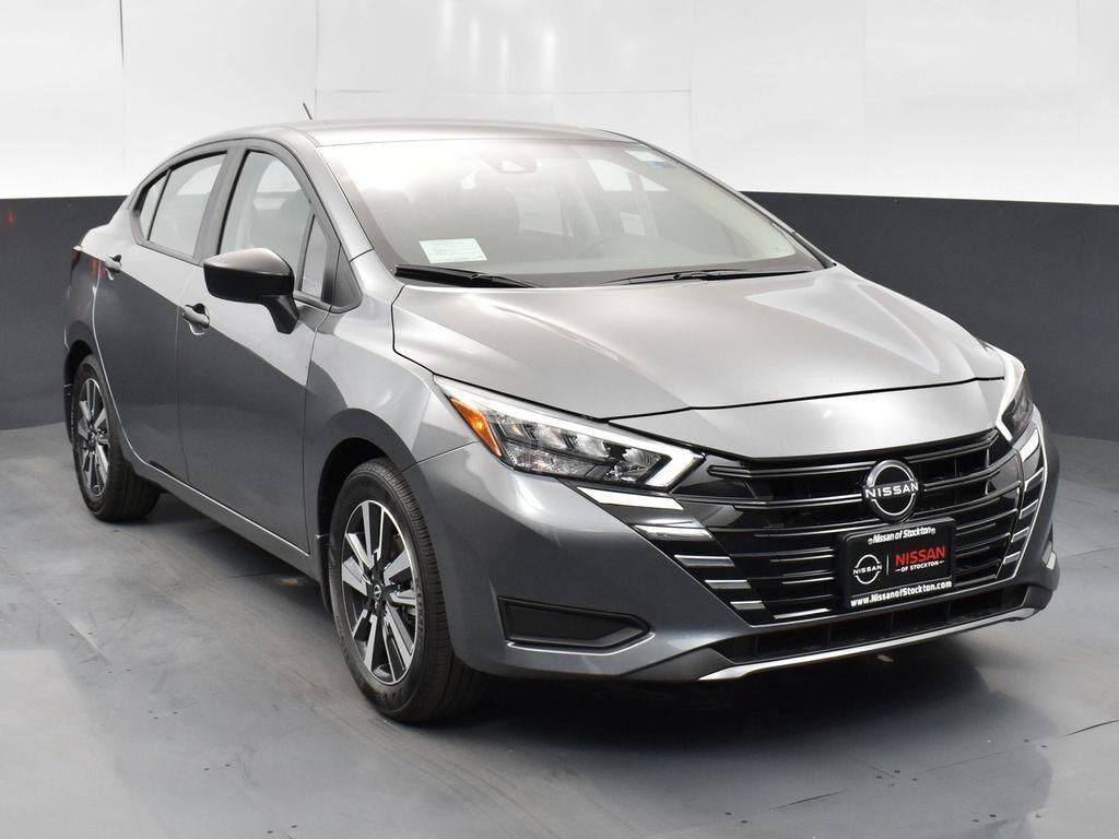 2025 NISSAN Versa