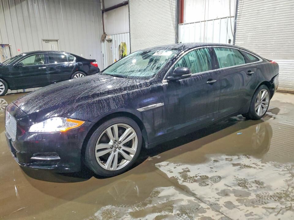 Jaguar XJ