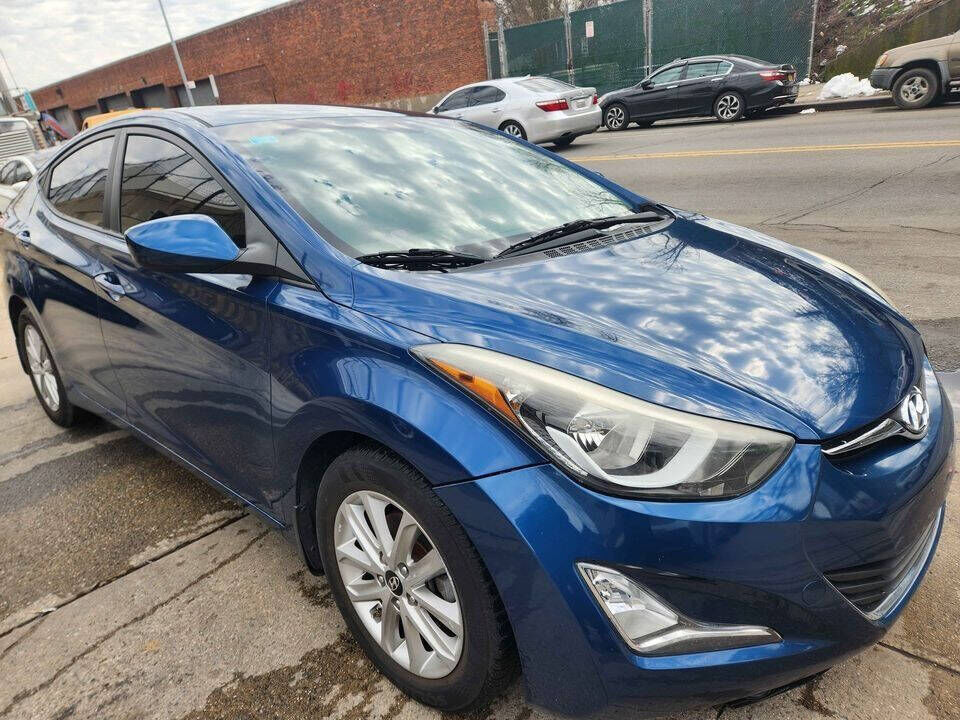2016 HYUNDAI Elantra