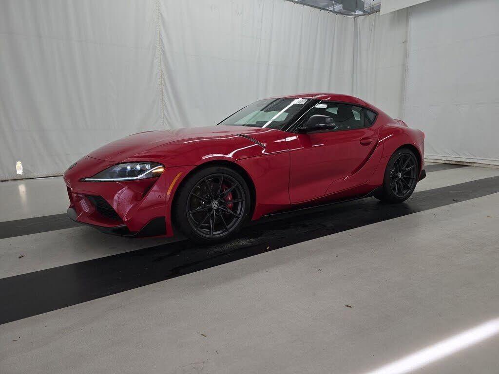 2025 TOYOTA Supra