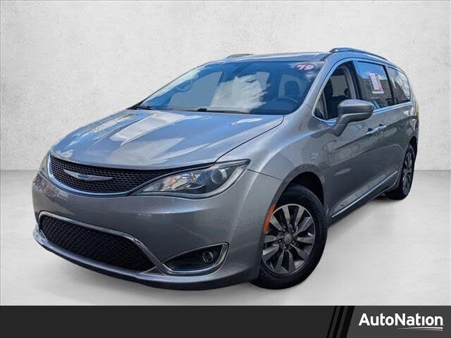 2019 CHRYSLER Pacifica
