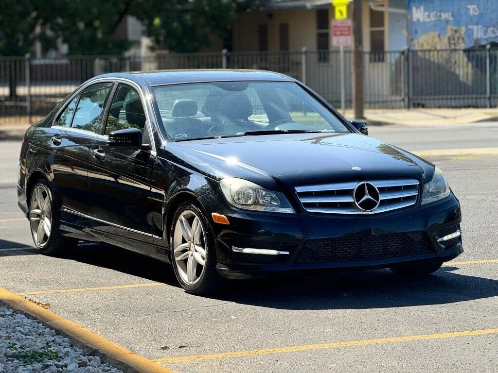 2013 MERCEDES-BENZ C-Class