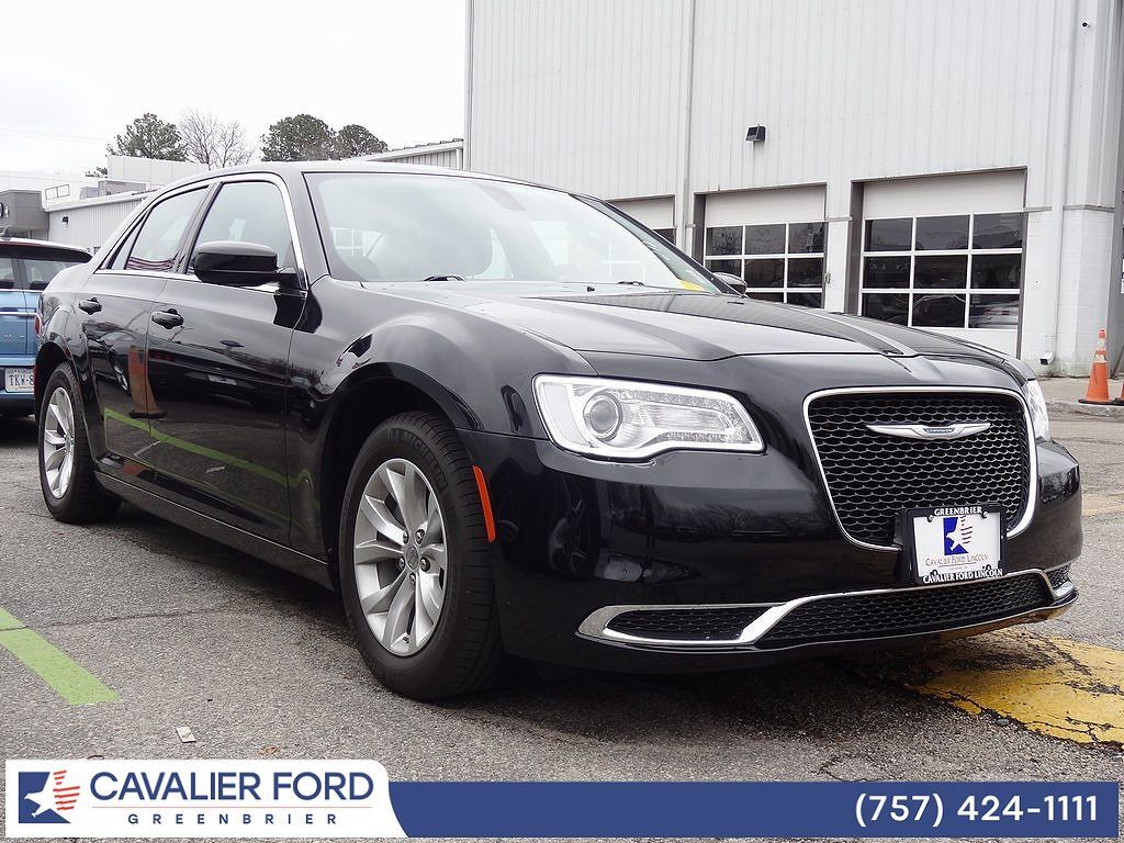 2023 CHRYSLER 300