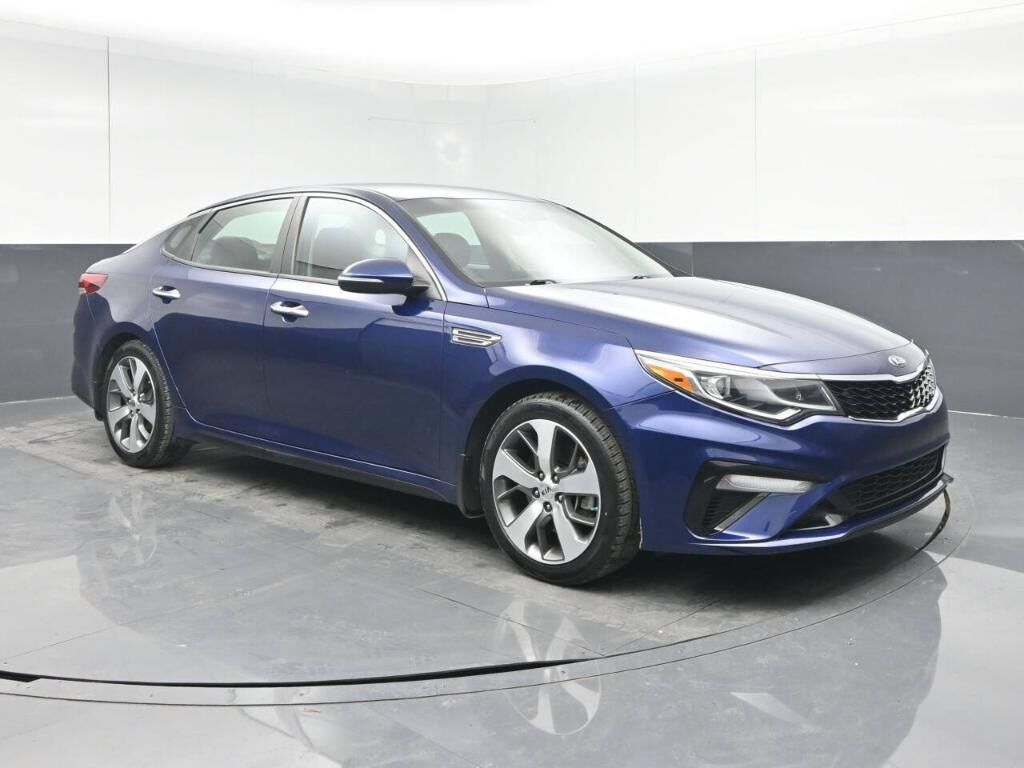 2019 KIA Optima
