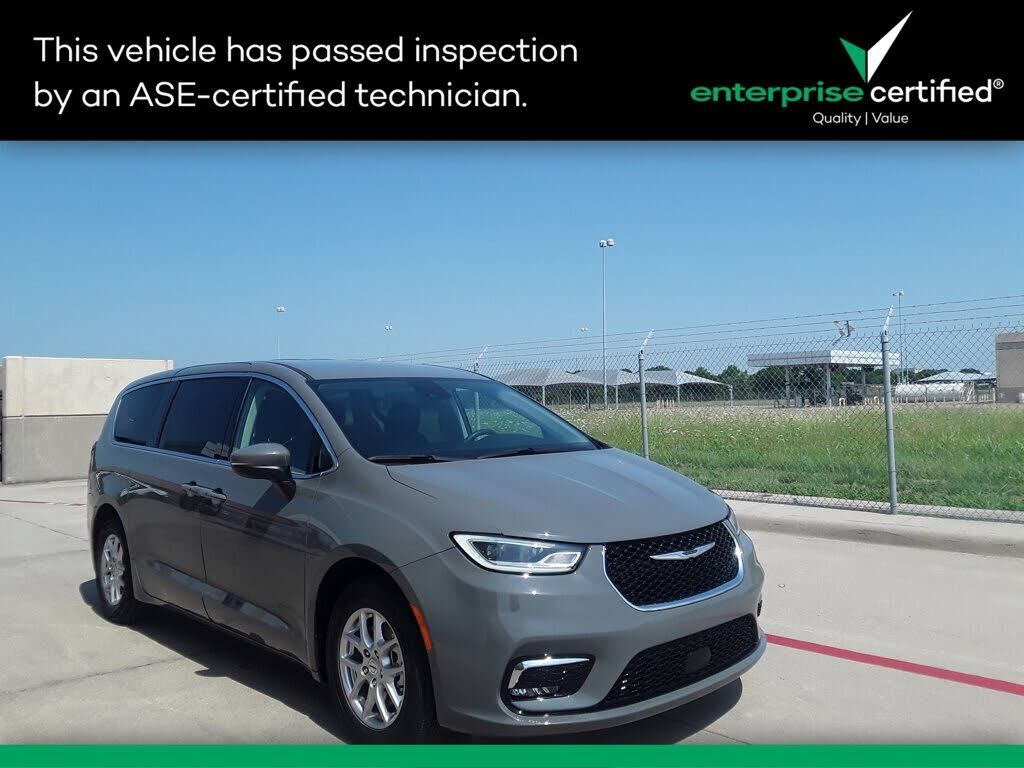 2023 CHRYSLER Pacifica