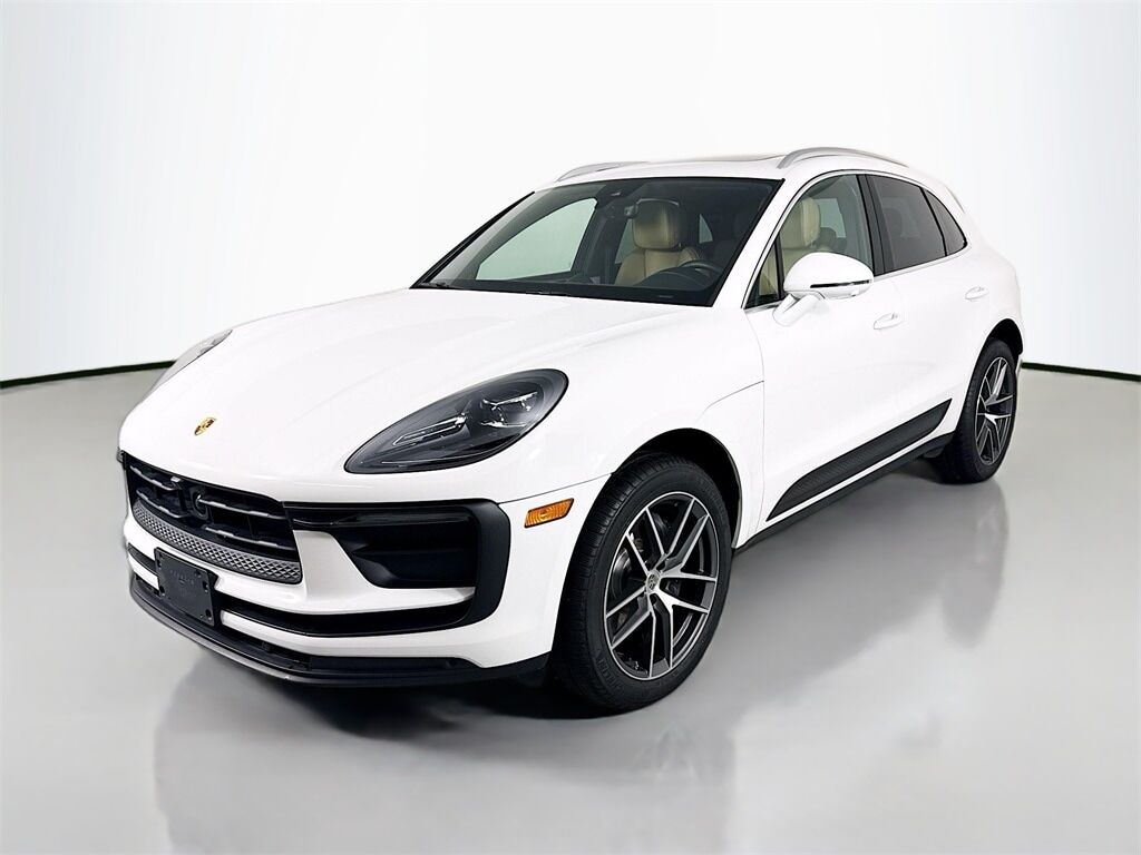 2023 PORSCHE Macan