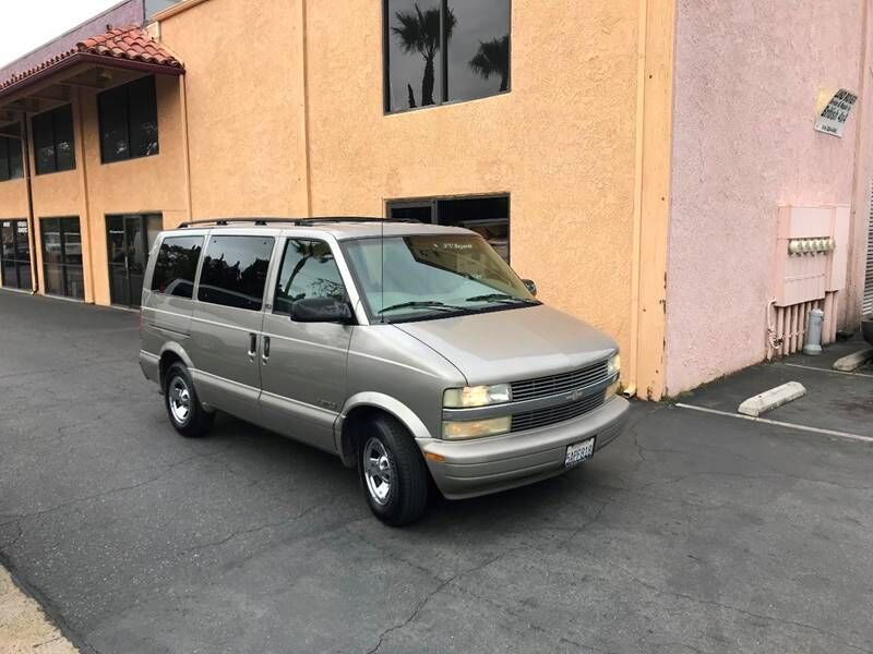 2002 CHEVROLET Astro Van