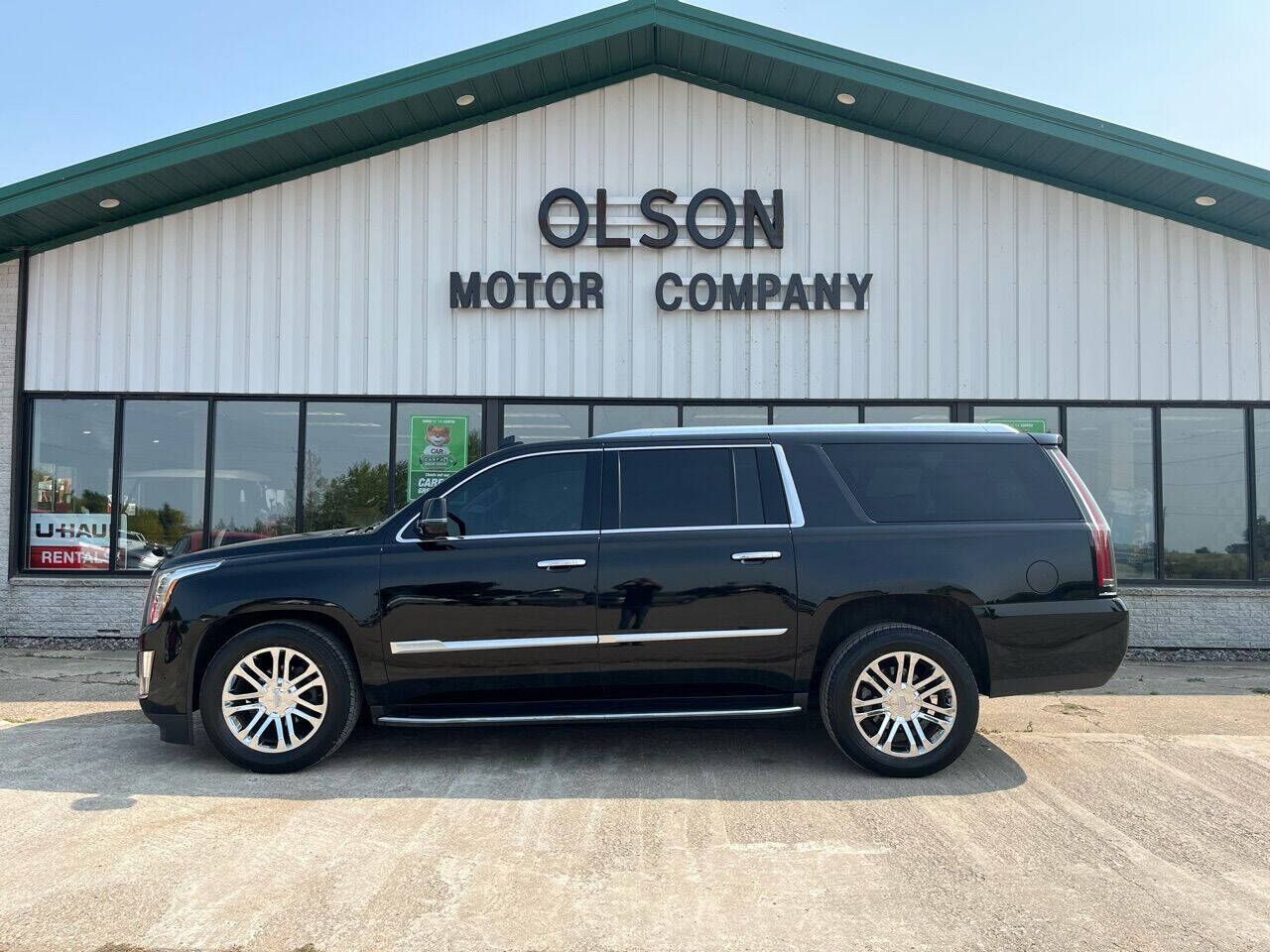 2017 CADILLAC Escalade ESV