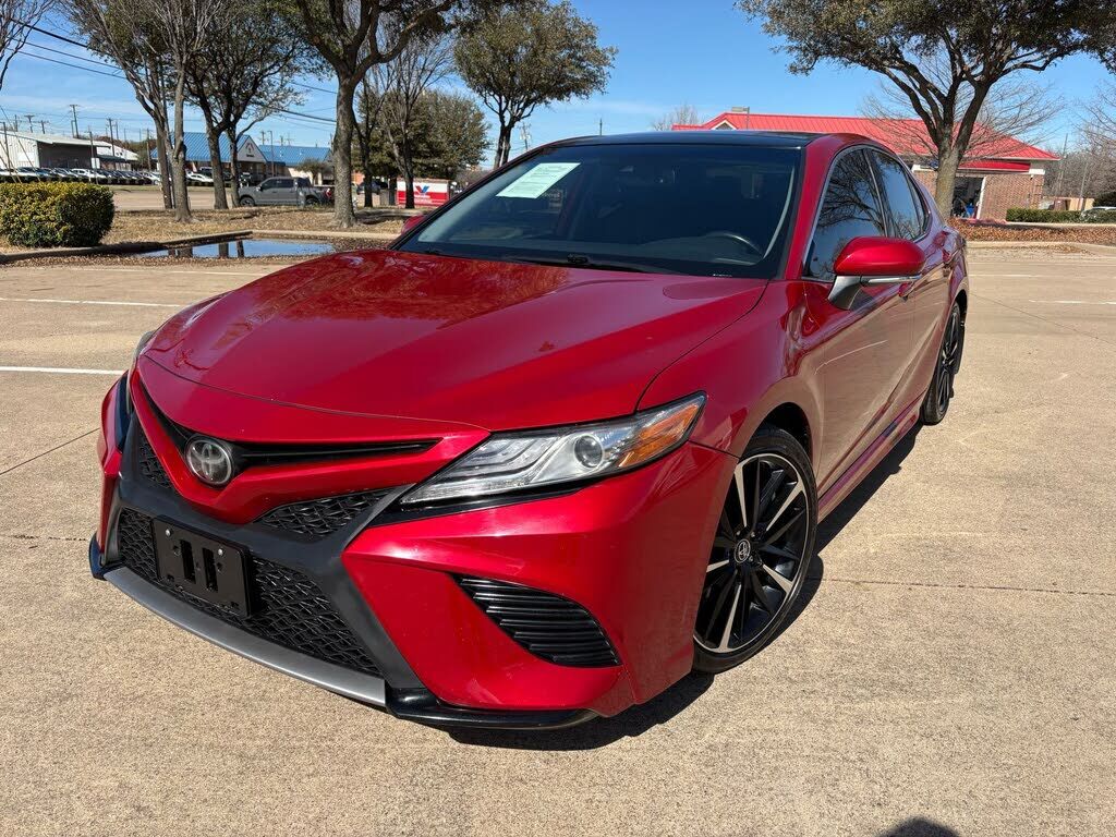 2019 TOYOTA Camry