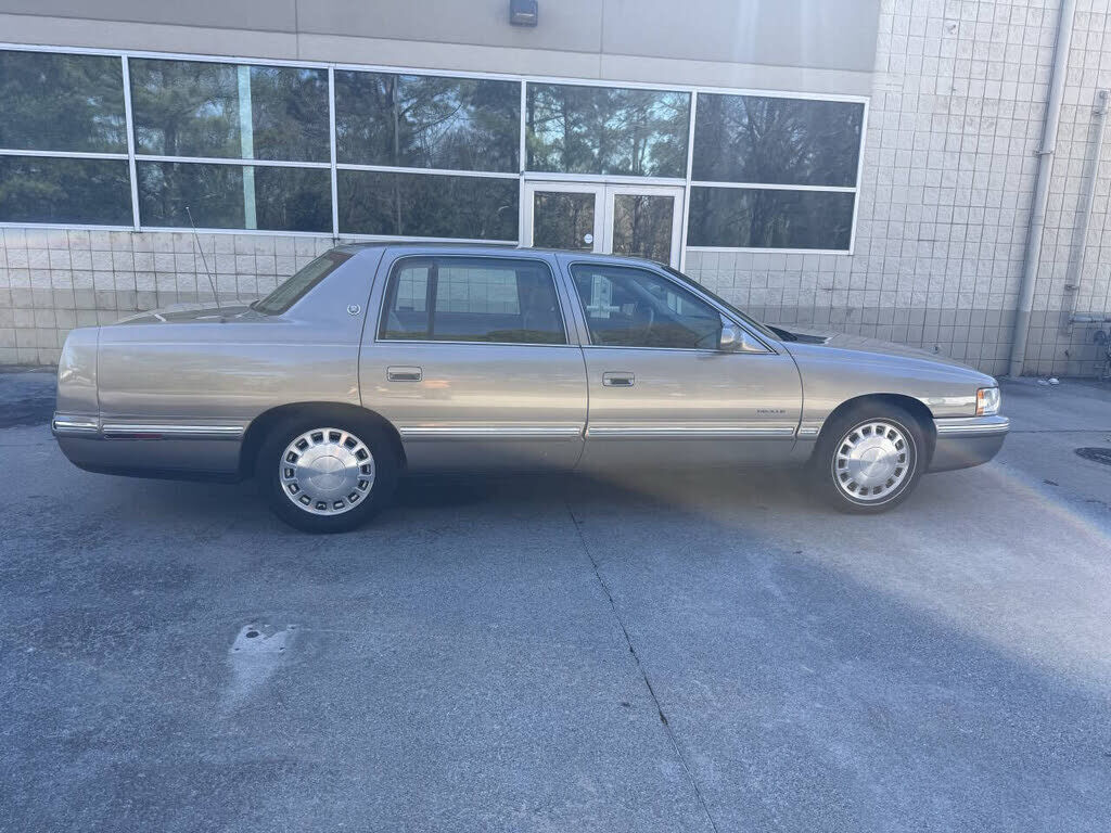 1999 CADILLAC Deville