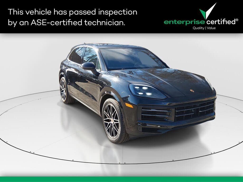 2025 PORSCHE Cayenne