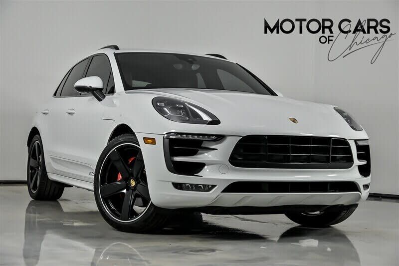 2018 PORSCHE Macan