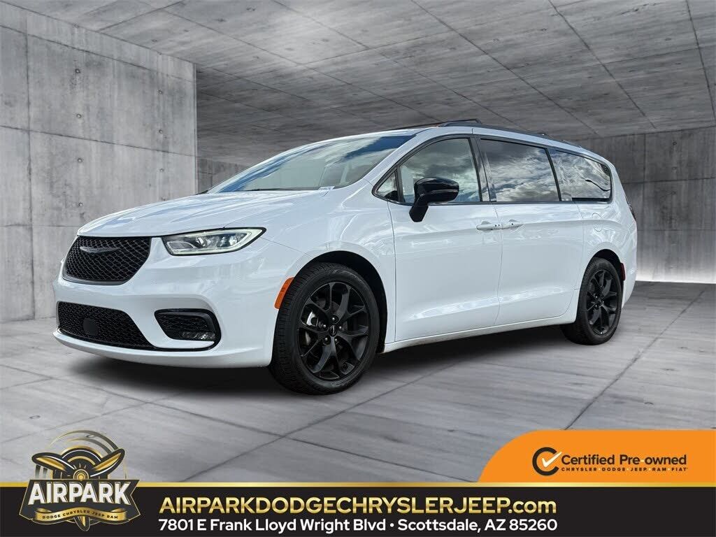 2025 CHRYSLER Pacifica