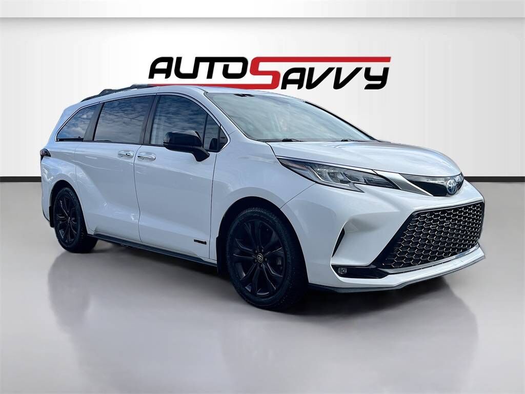 2021 TOYOTA Sienna