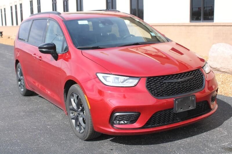 2025 CHRYSLER Pacifica