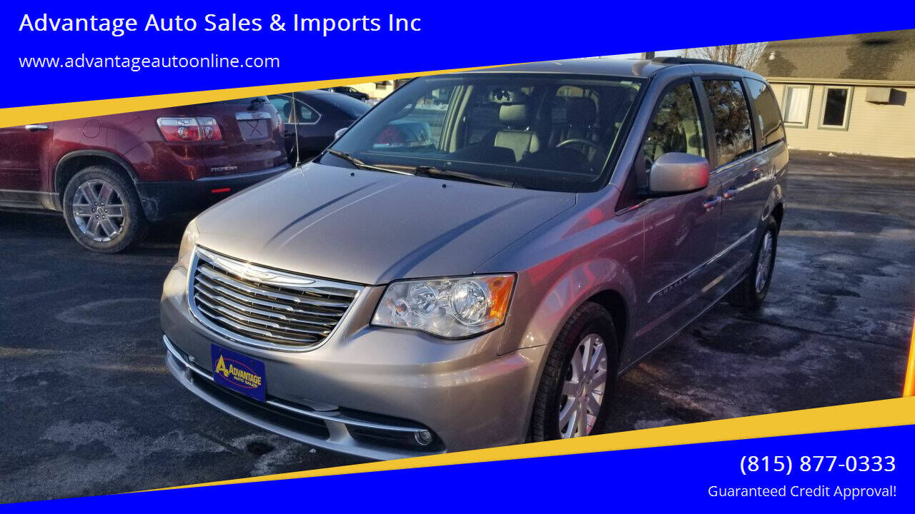 2013 CHRYSLER Town and Country