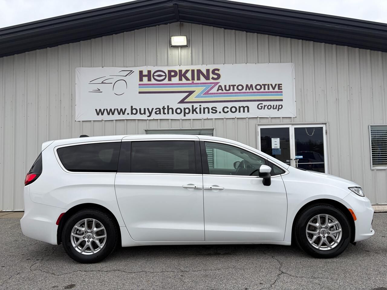 2023 CHRYSLER Pacifica