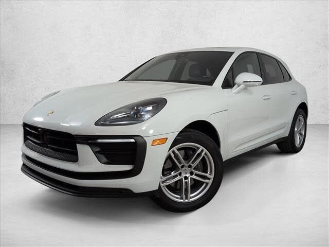 2025 PORSCHE Macan
