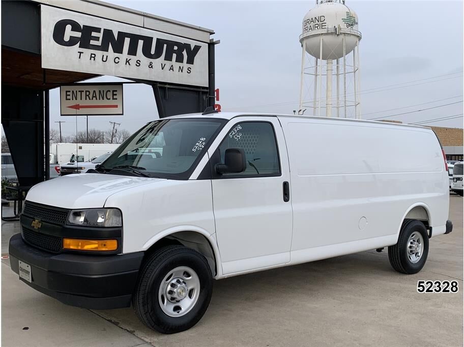 2025 CHEVROLET Express