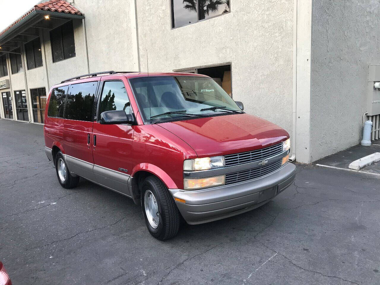 2001 Chevrolet Astro Van