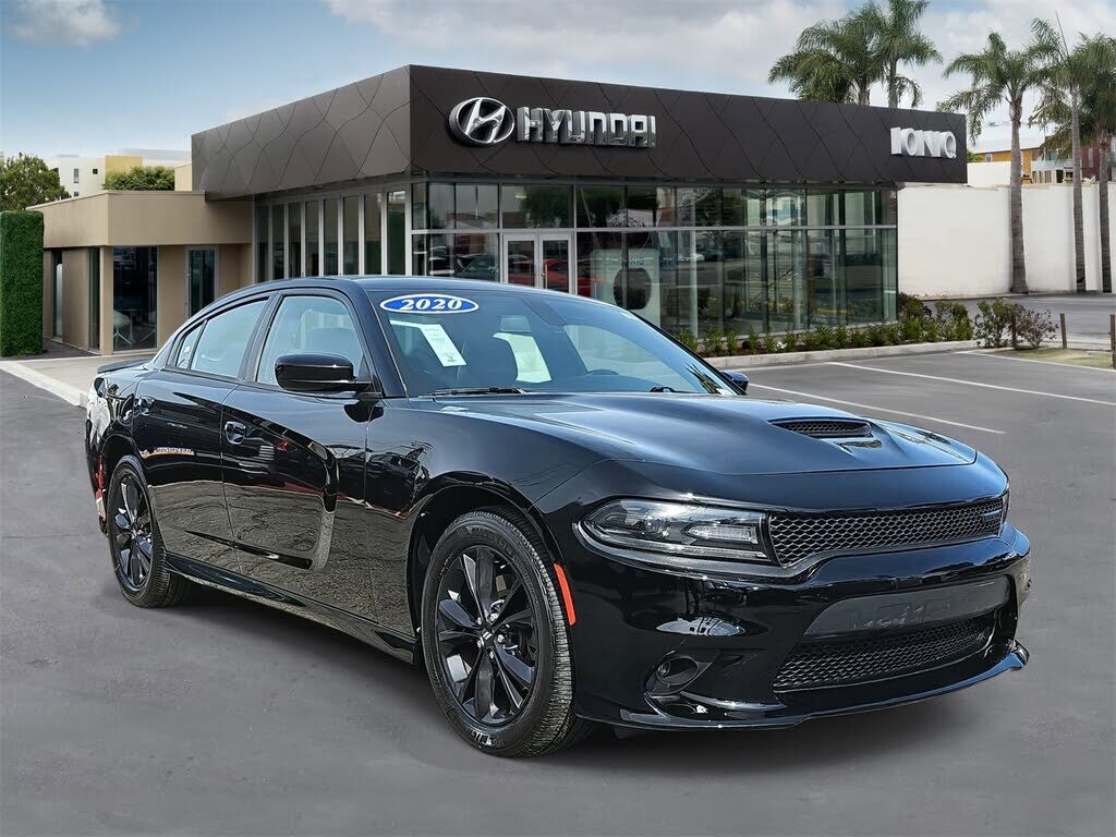 2020 DODGE Charger