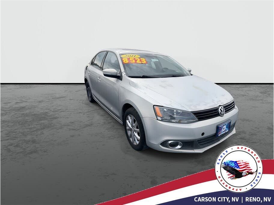 2011 VOLKSWAGEN Jetta