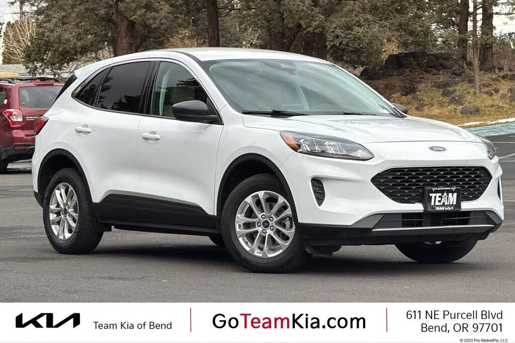 2022 FORD Escape
