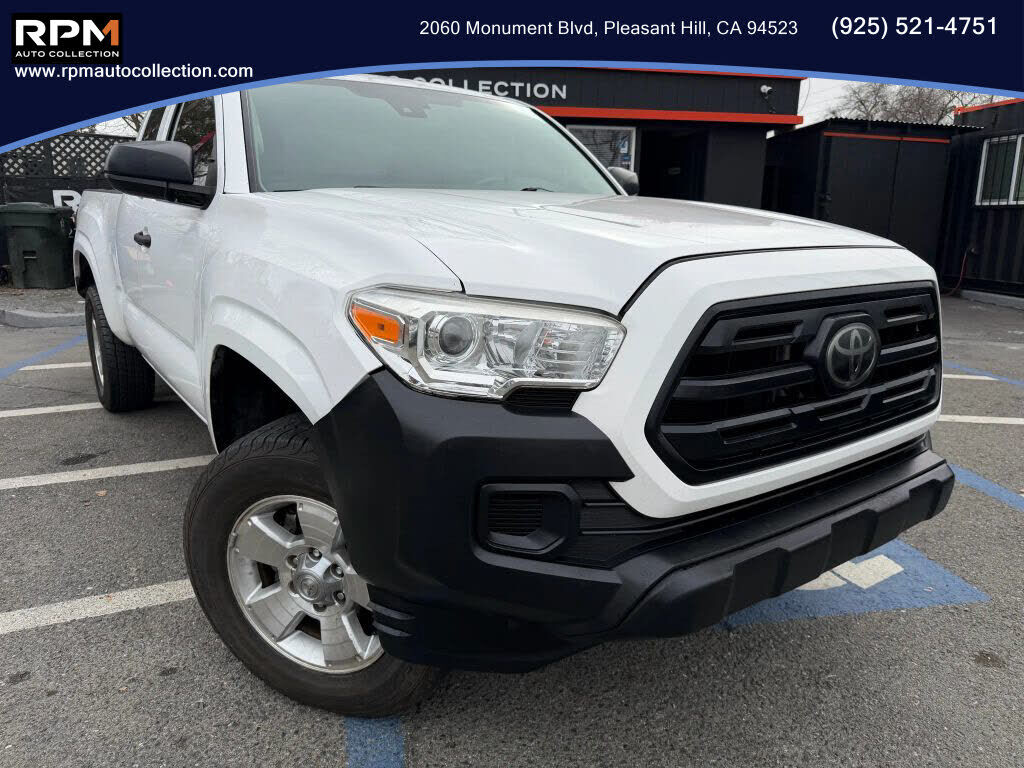 2018 TOYOTA Tacoma