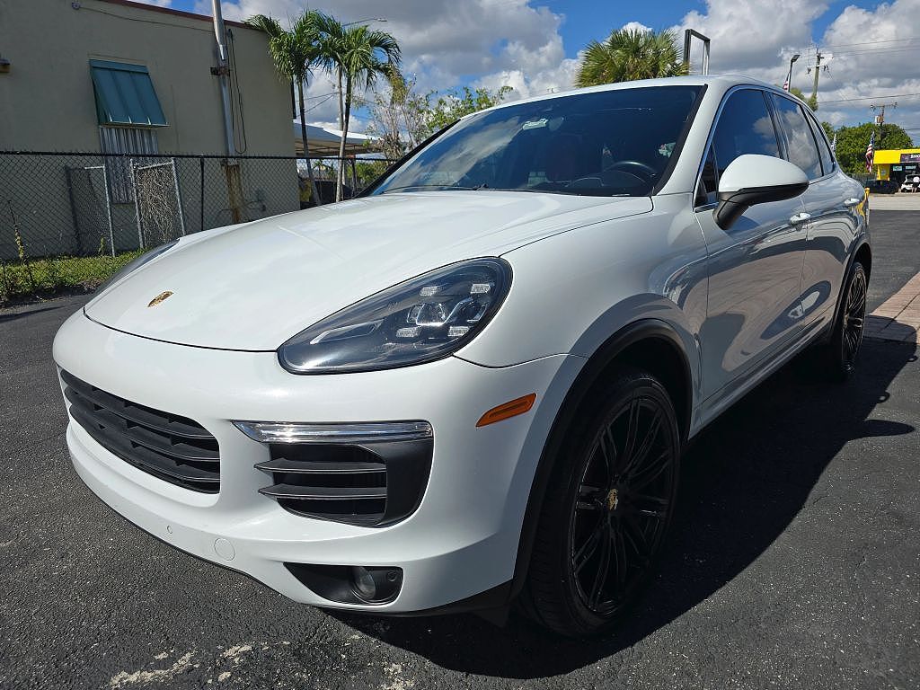 2016 PORSCHE Cayenne