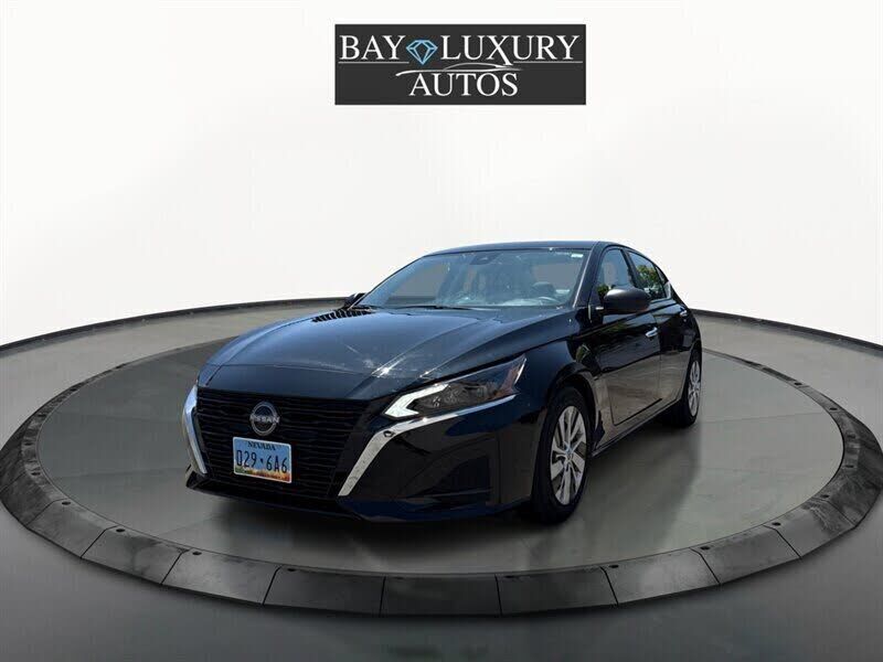 2024 NISSAN Altima