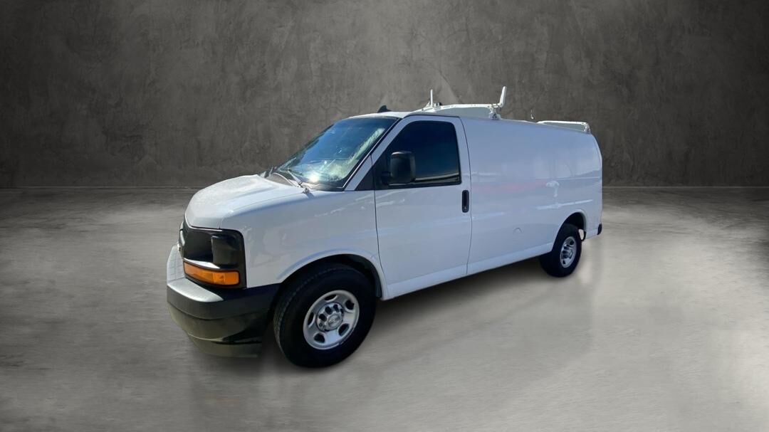 2017 CHEVROLET Express