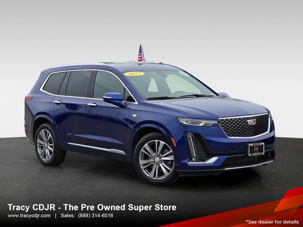 2025 CADILLAC XT6
