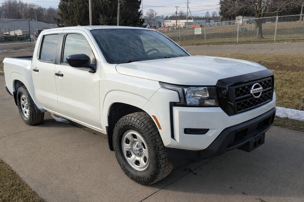 2022 NISSAN Frontier