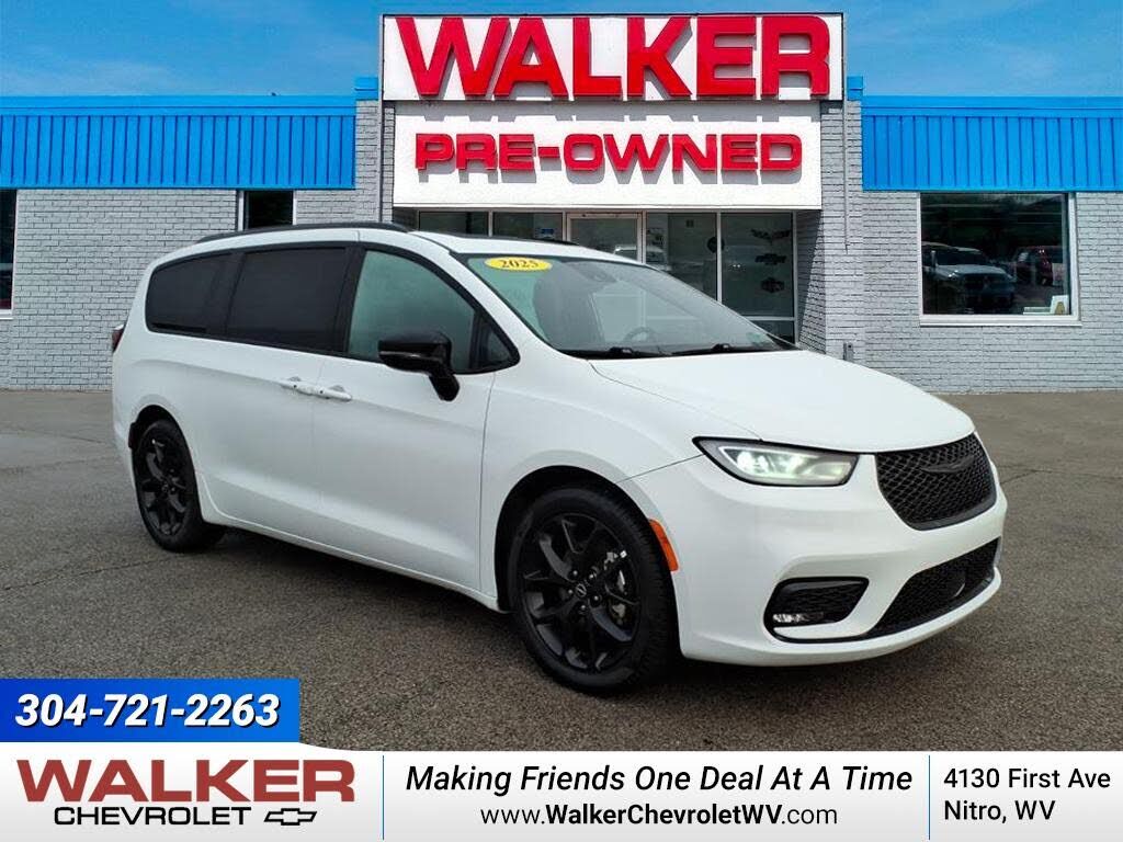 2025 CHRYSLER Pacifica