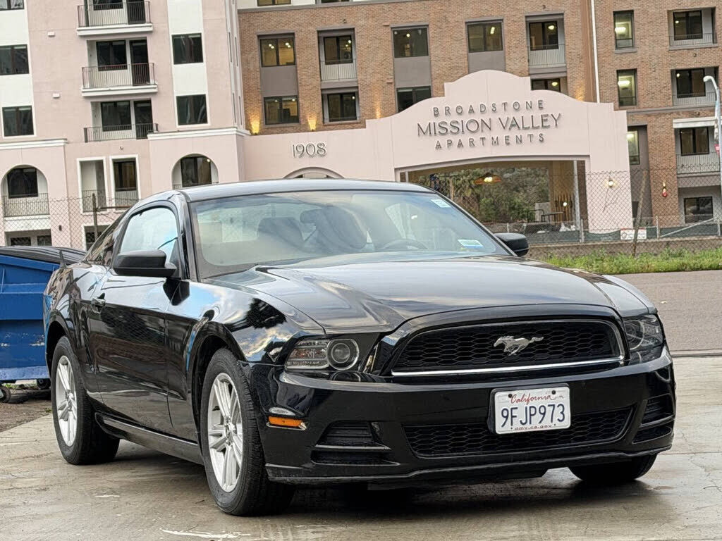 2014 FORD Mustang